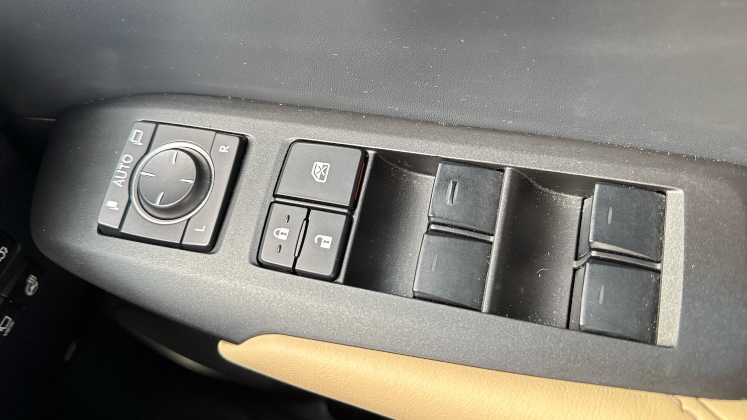 Used Lexus NX for sale - 76326663: Photo 38