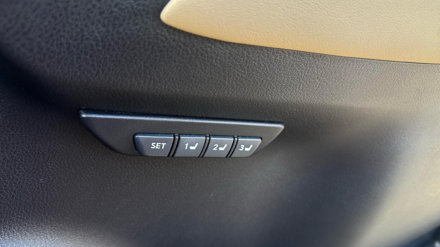 Used Lexus NX for sale - 76326663: Photo 40