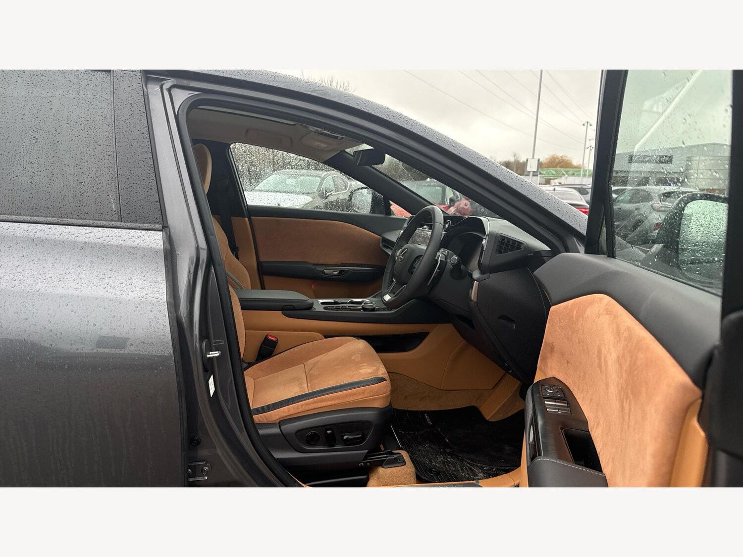 Used Lexus RZ 2024 for sale - 77101652: Photo 15