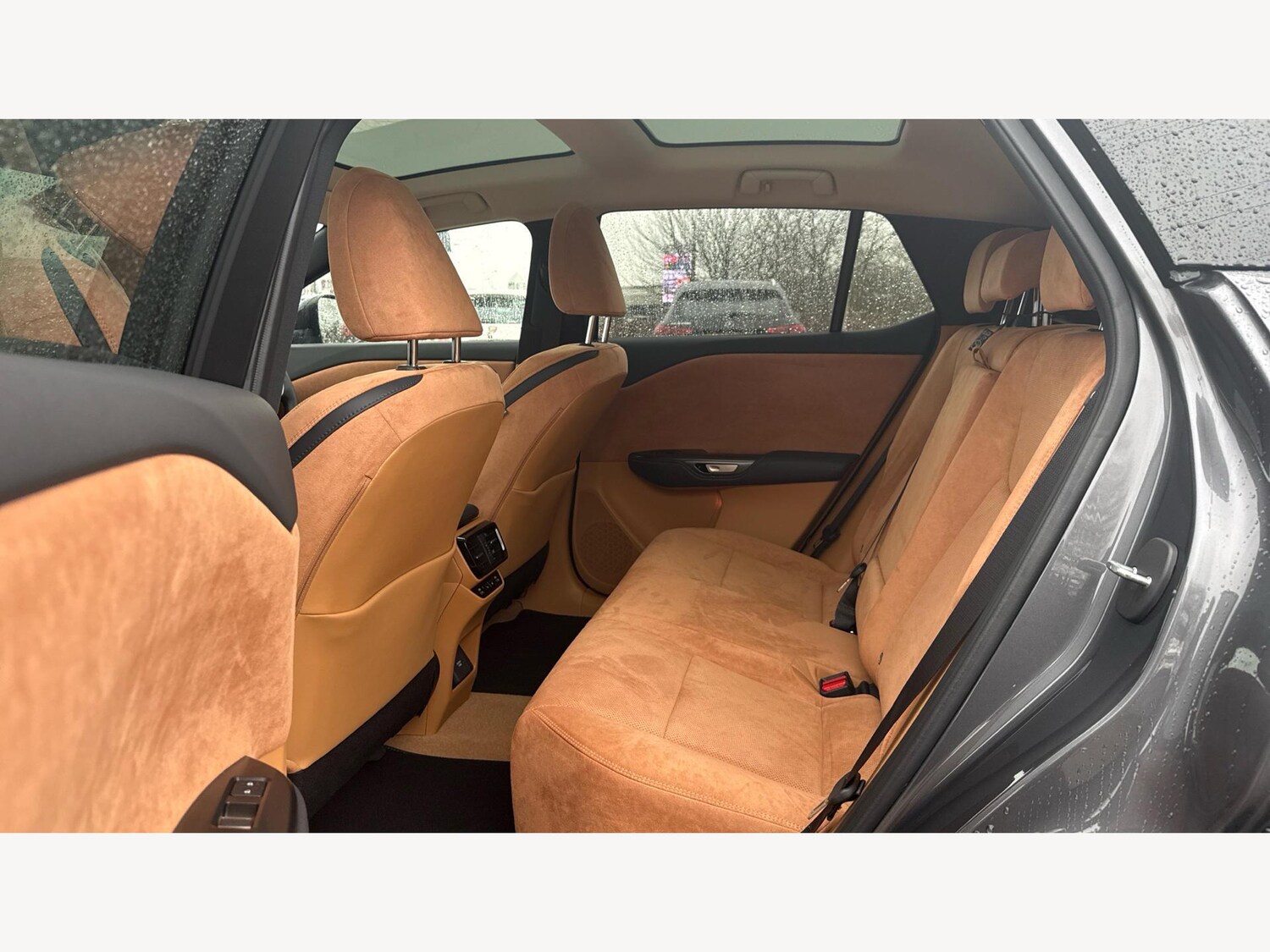 Used Lexus RZ 2024 for sale - 77101652: Photo 16