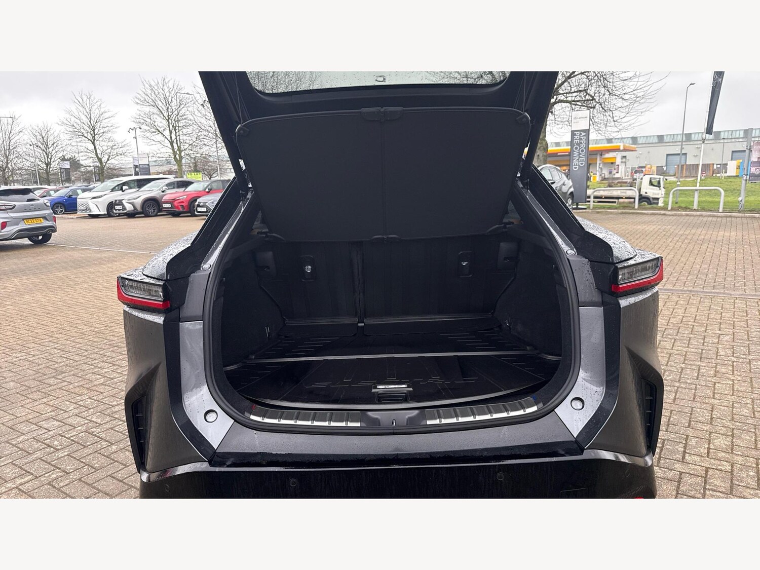 Used Lexus RZ 2024 for sale - 77101652: Photo 17