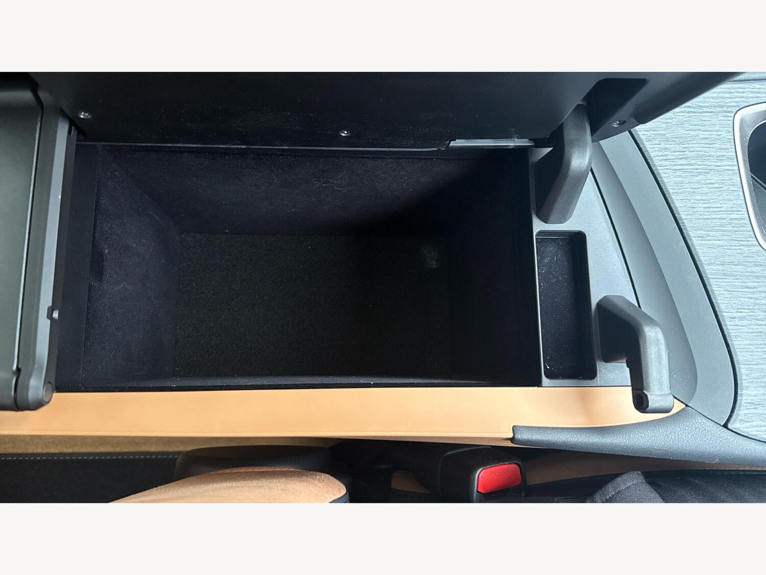 Used Lexus RZ 2024 for sale - 77101652: Photo 31