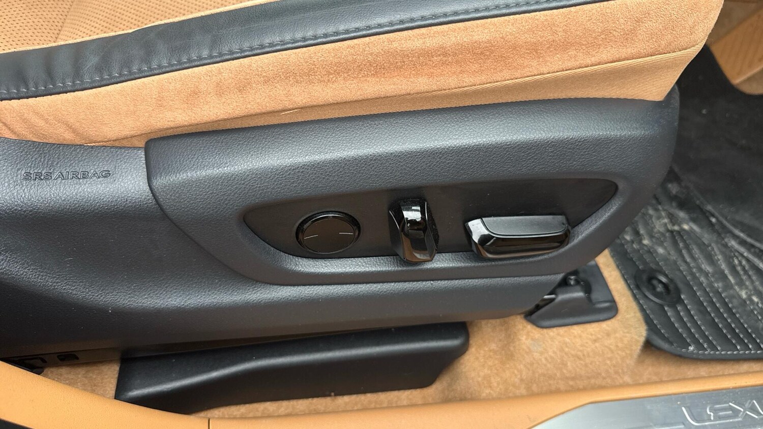 Used Lexus RZ 2024 for sale - 77101652: Photo 34