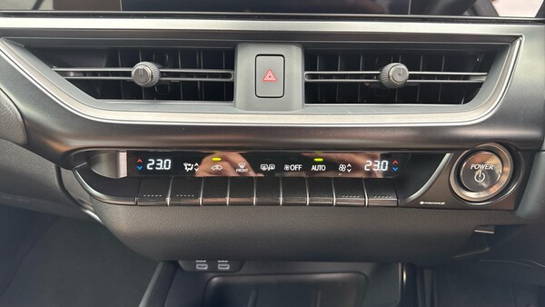 Used Lexus UX 2023 for sale - 76109618: Photo 28