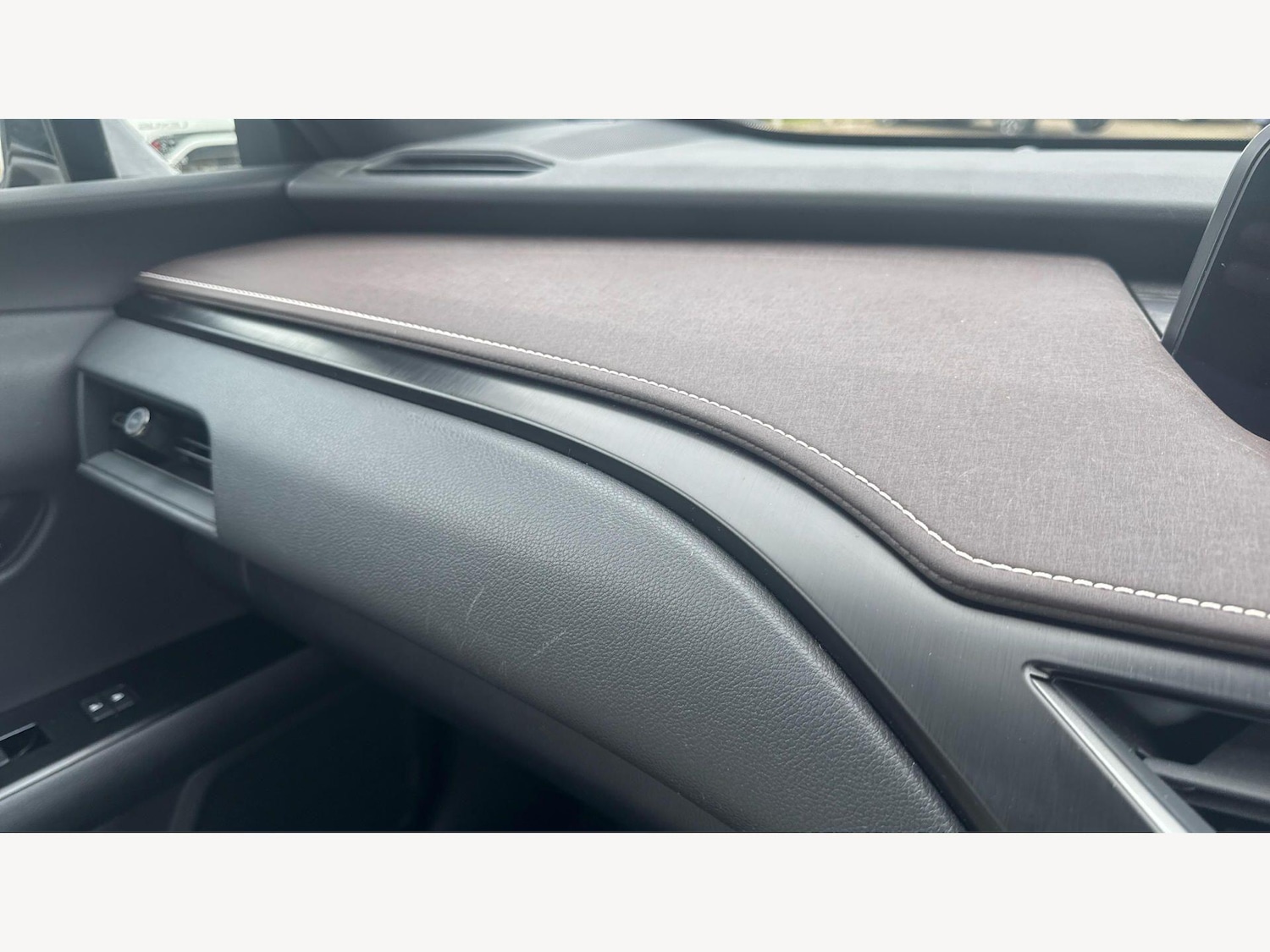 Used Lexus UX 2019 for sale - 78148231: Photo 30