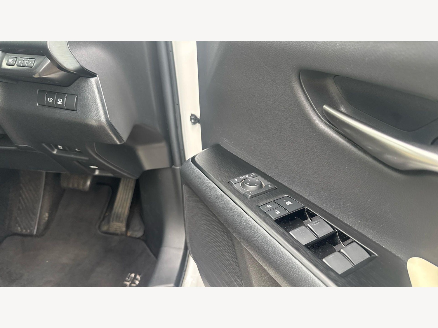 Used Lexus UX 2019 for sale - 78148231: Photo 35