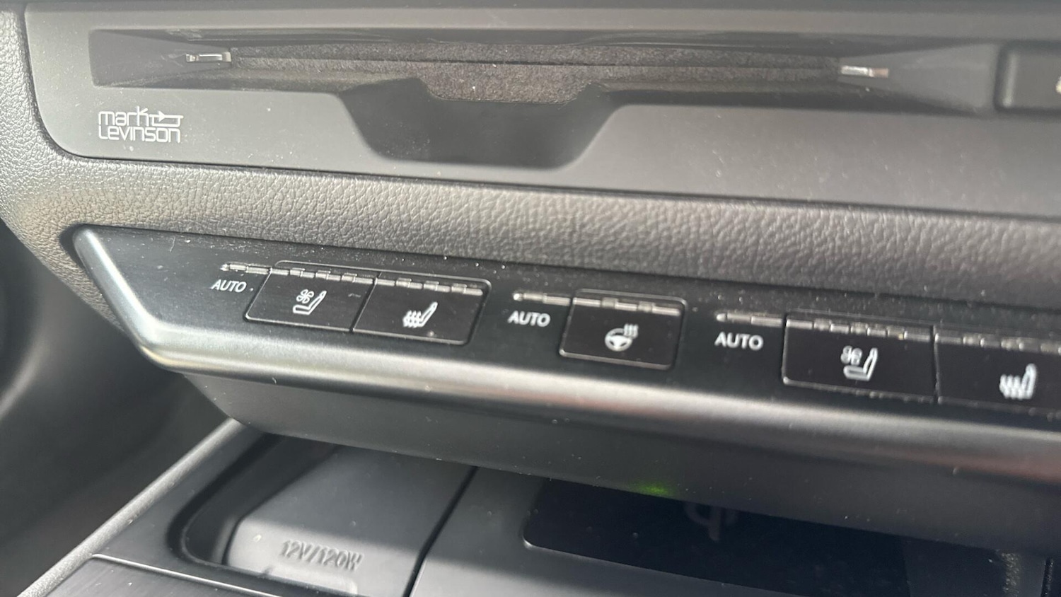 Used Lexus UX 2019 for sale - 78148231: Photo 45