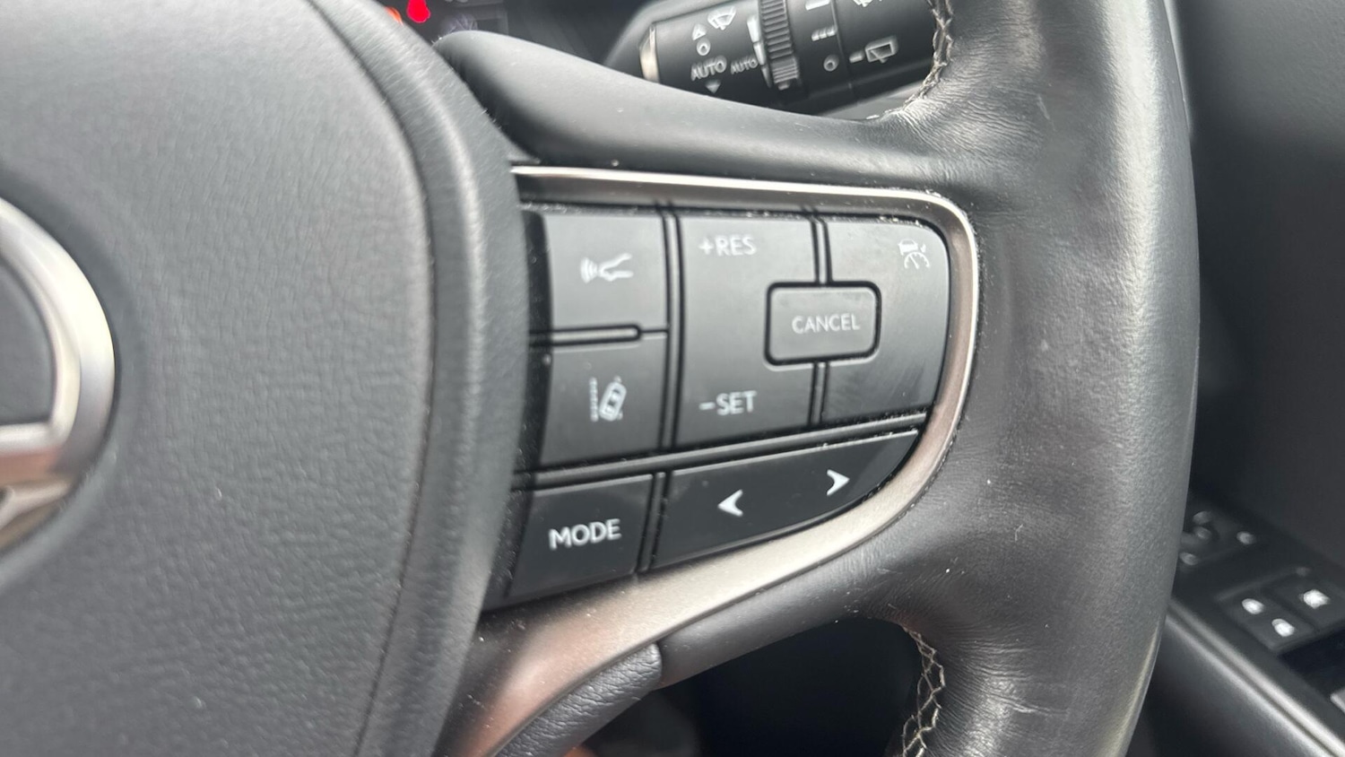 Used Lexus UX 2019 for sale - 78148231: Photo 51