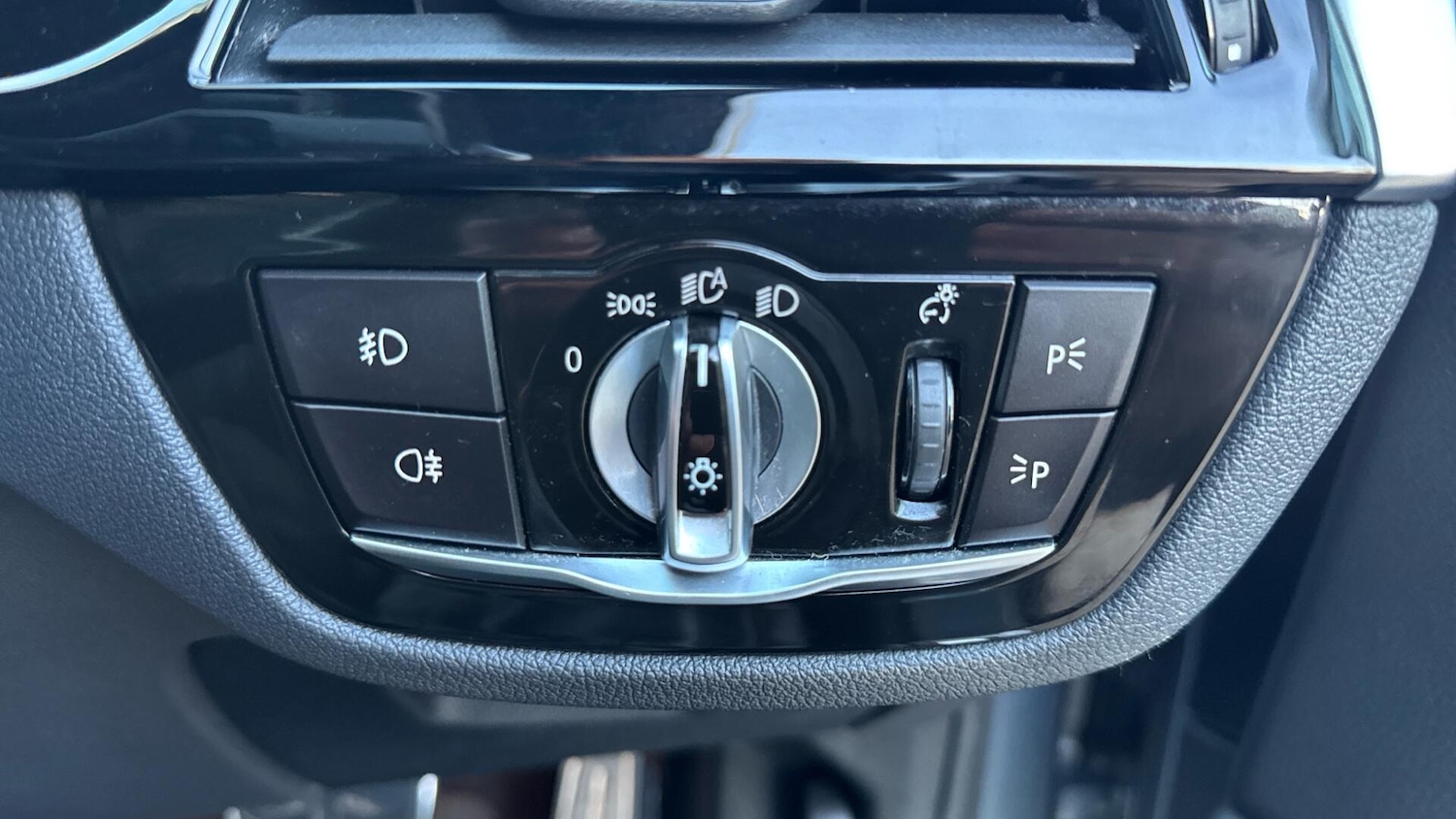 Used BMW 5 Series 2018 for sale - 77091424: Photo 38