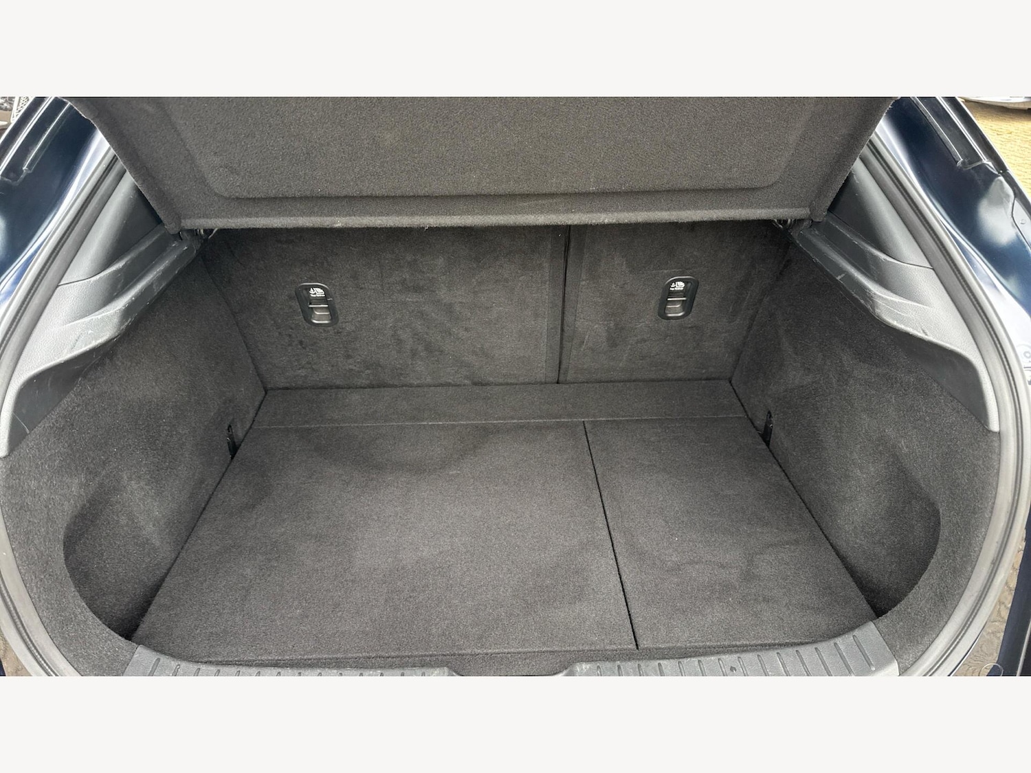 Used Mazda CX-30 2021 for sale - 76688607: Photo 17