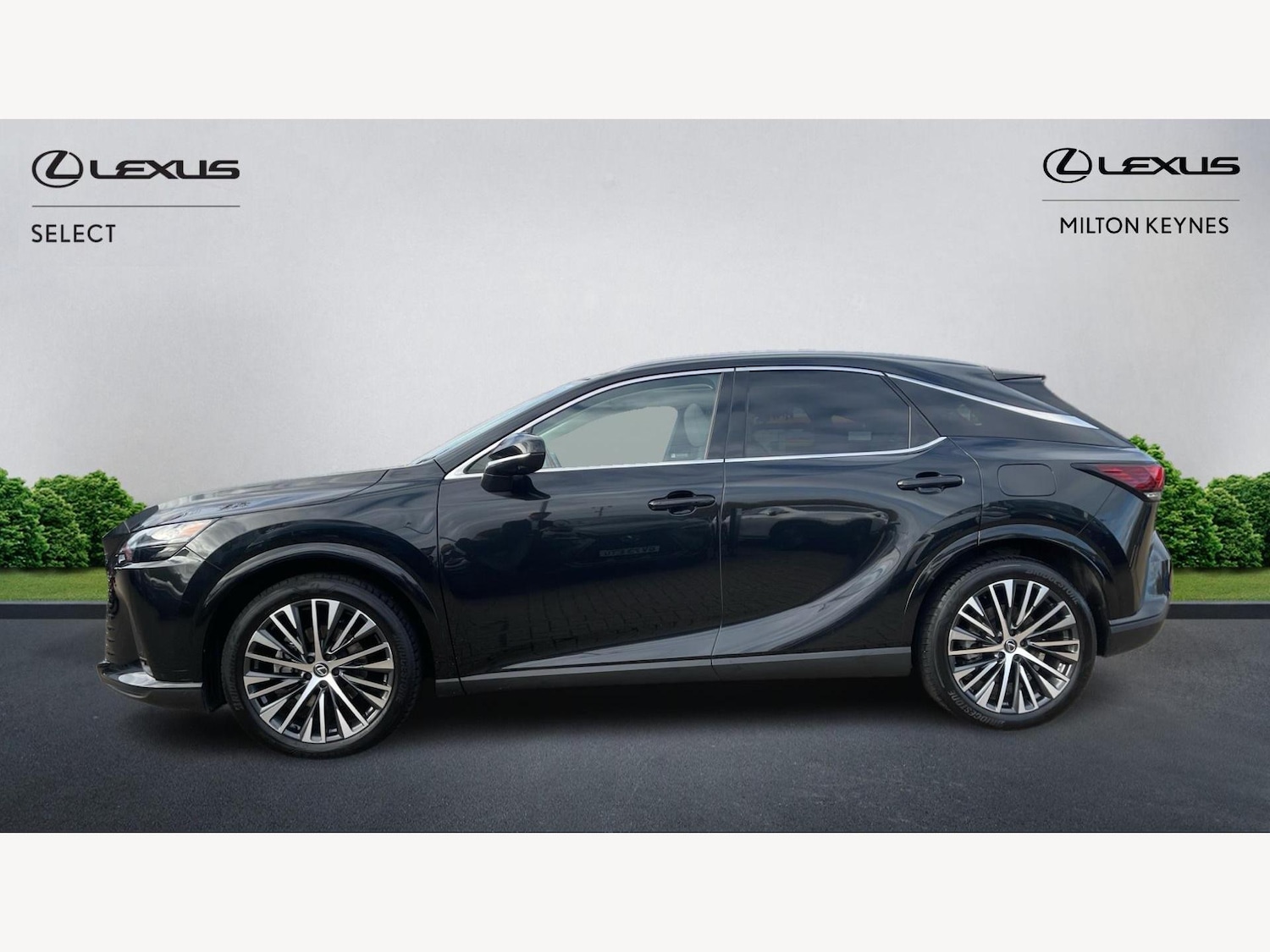 Used Lexus RX 2023 for sale - 76336954: Photo 3