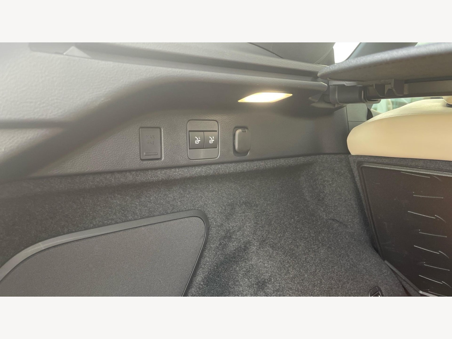 Used Lexus RX 2023 for sale - 76336954: Photo 30