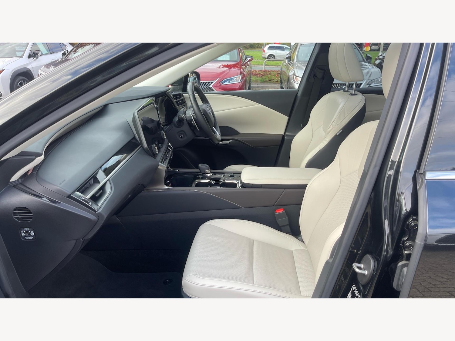 Used Lexus RX 2023 for sale - 76336954: Photo 8