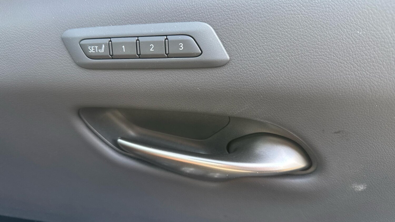 Used Lexus UX 2023 for sale - 76549416: Photo 37