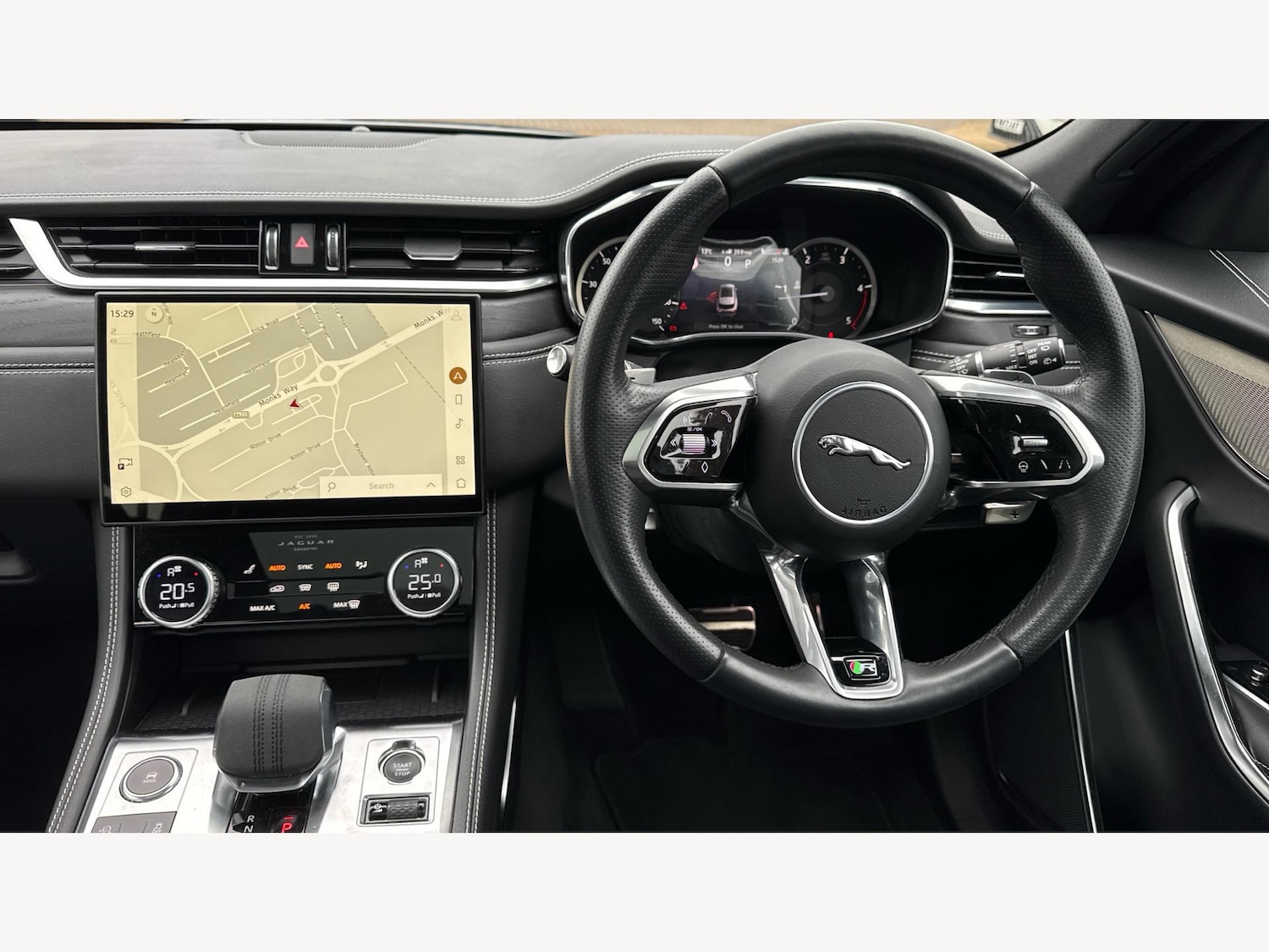 Used Jaguar F-Pace 2023 for sale - 76269980: Photo 10