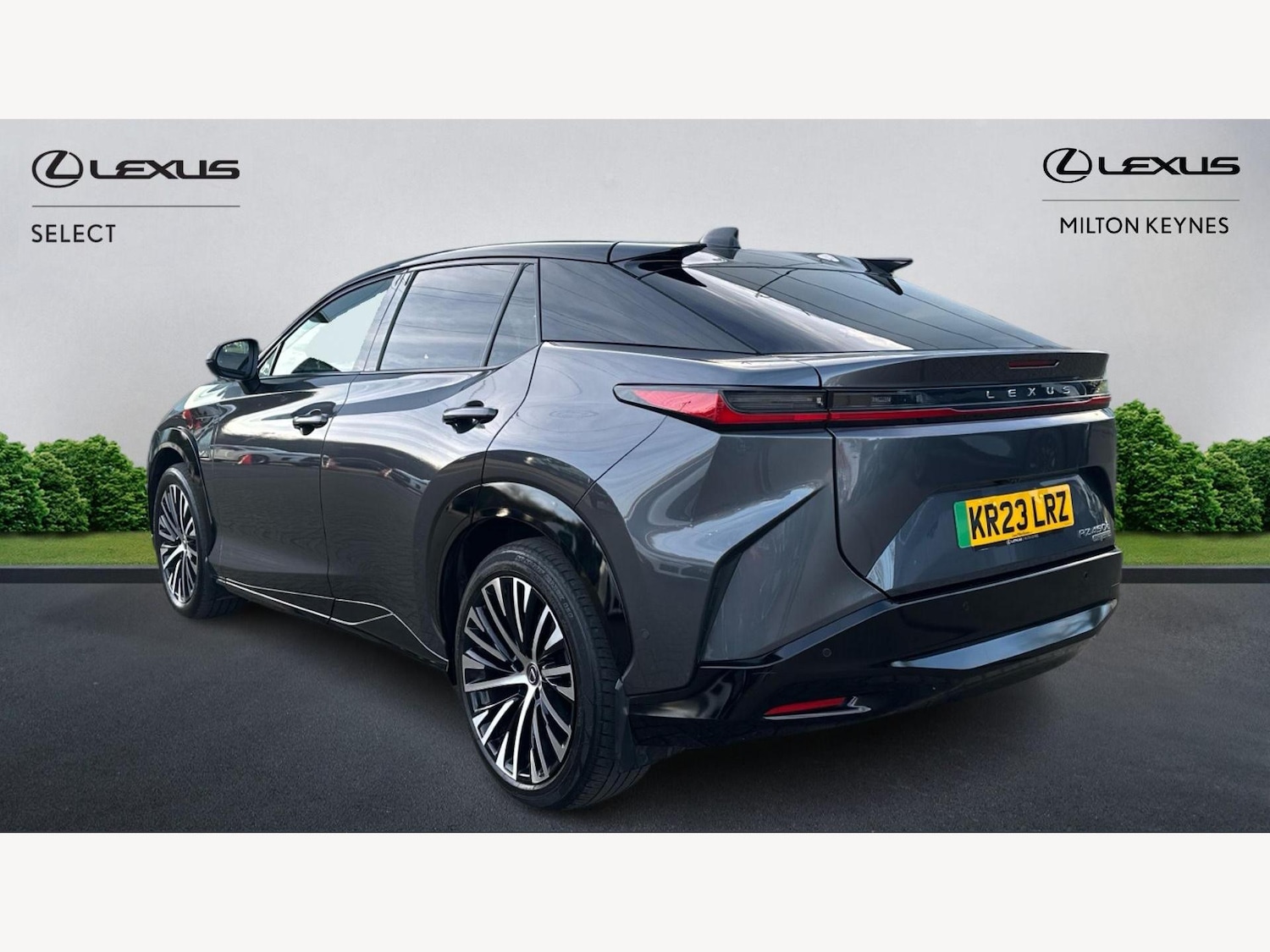 Used Lexus RZ 2023 for sale - 77646409: Photo 2
