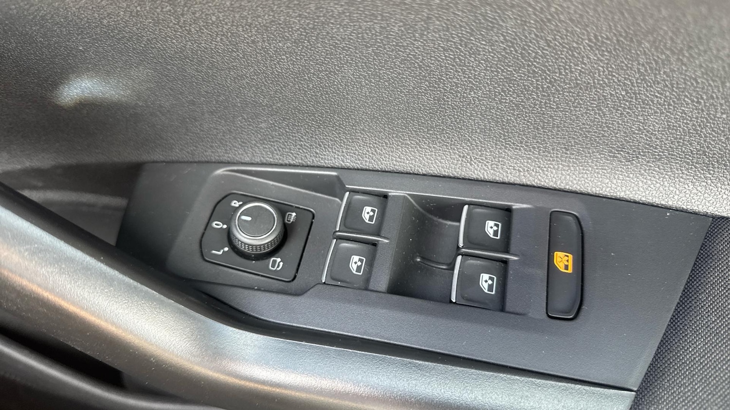 Used Volkswagen Taigo 2023 for sale - 75258200: Photo 32
