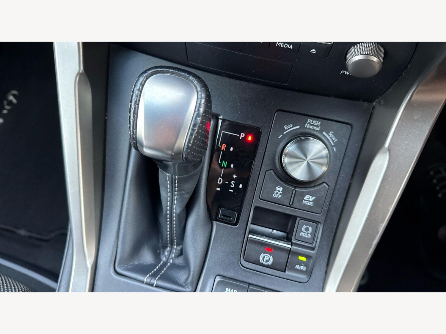 Used Lexus NX 2017 for sale - 77970756: Photo 31