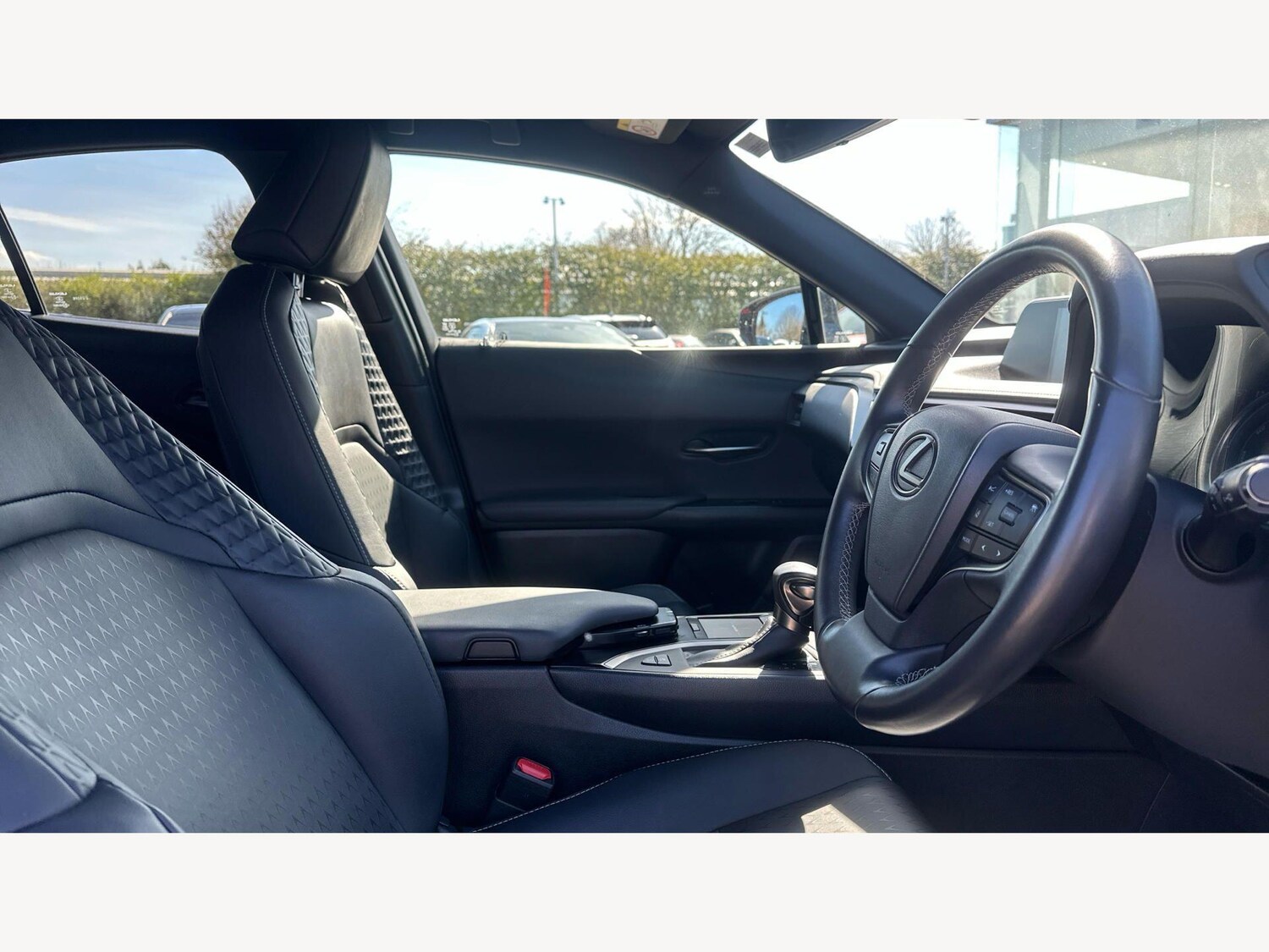 Used Lexus UX 2022 for sale - 78170088: Photo 15