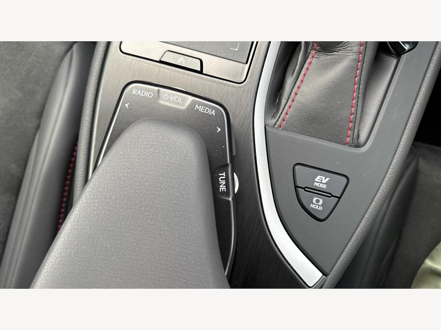Used Lexus UX 2022 for sale - 76337768: Photo 31