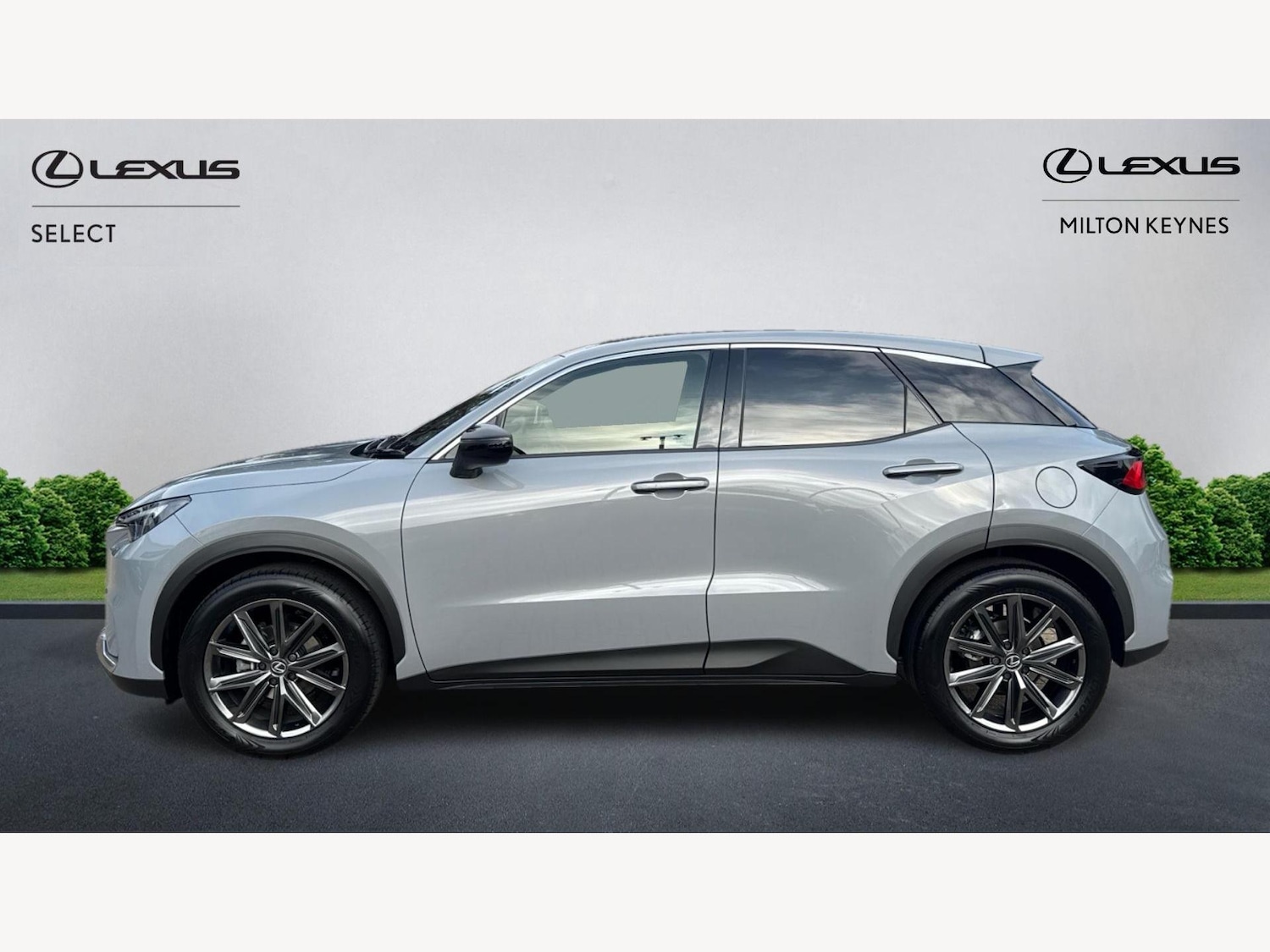 Used Lexus LBX 2025 for sale - 76240252: Photo 3