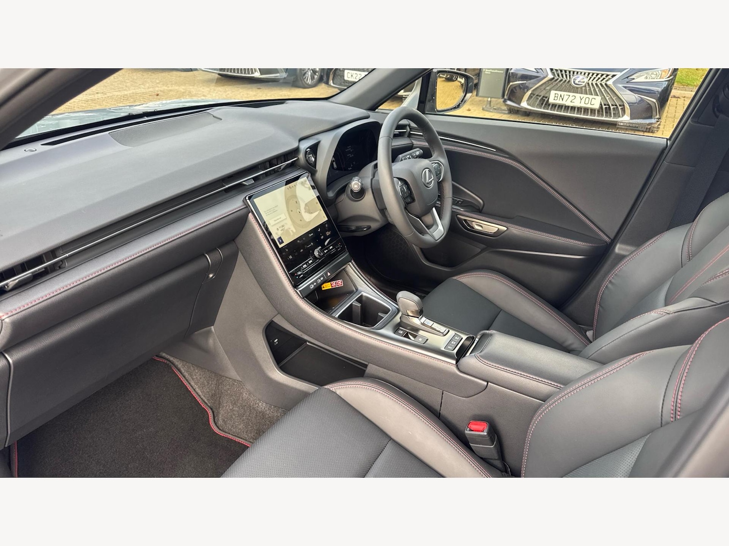 Used Lexus LBX 2025 for sale - 76240252: Photo 8