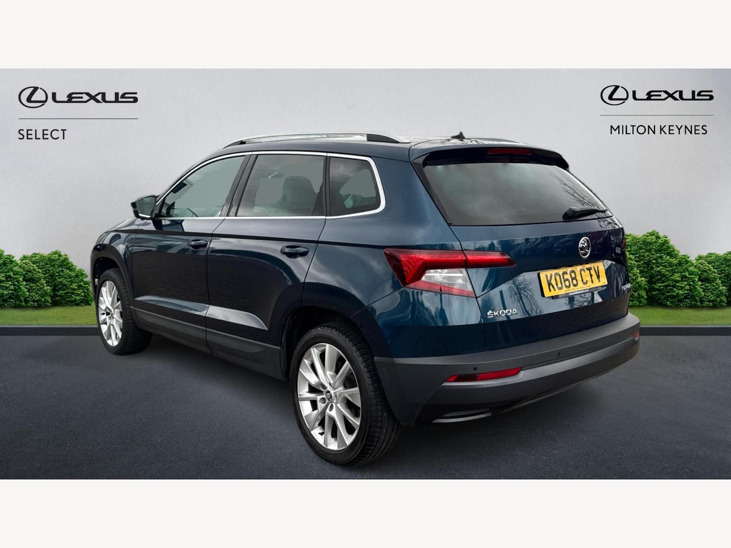 Used Skoda Karoq 2018 for sale - 77216160: Photo 2