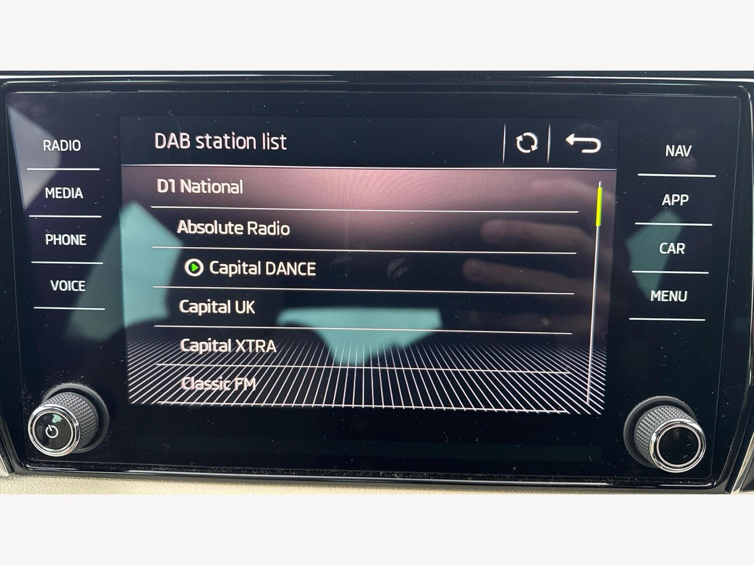 Used Skoda Karoq 2018 for sale - 77216160: Photo 24