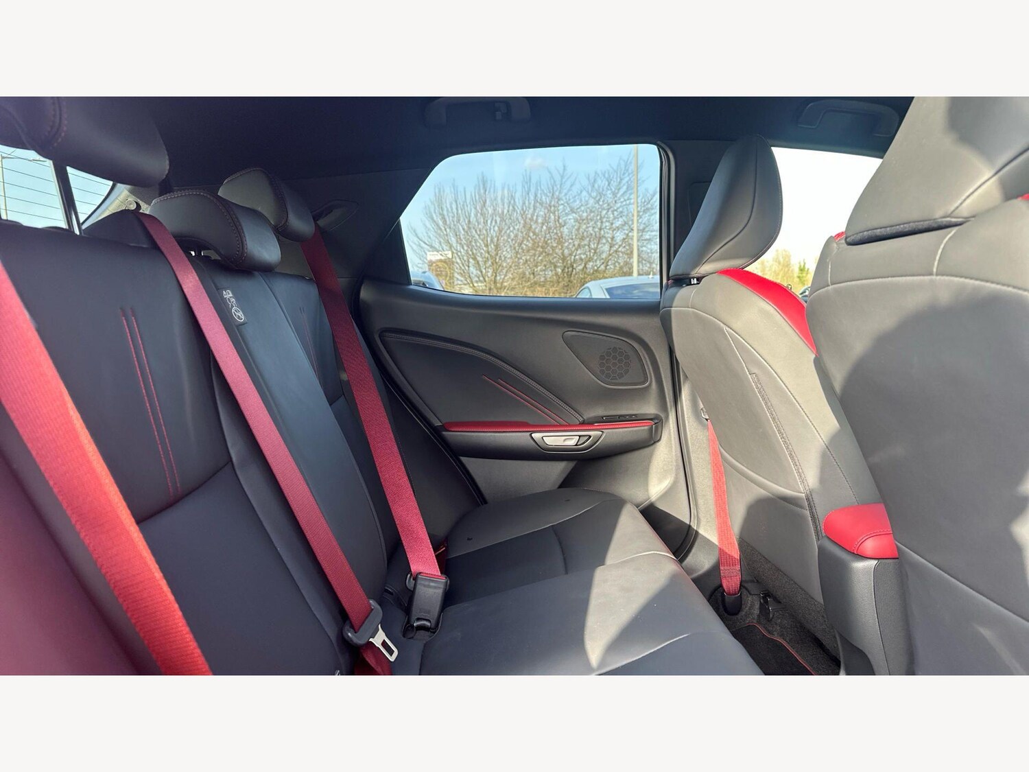 Used Lexus LBX for sale - 77969790: Photo 11