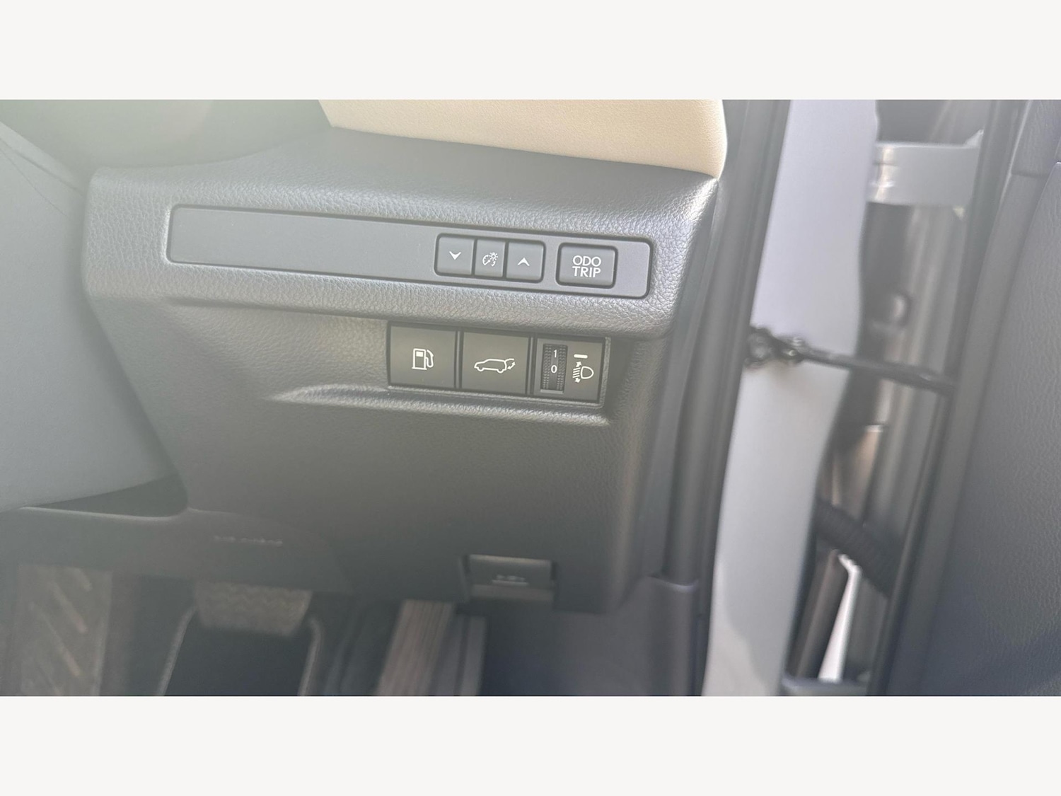 Used Lexus LBX for sale - 77510922: Photo 24