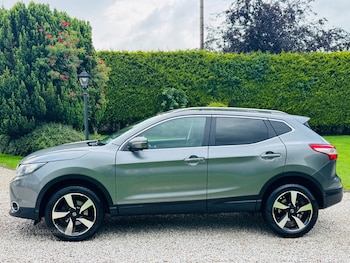 Used Nissan Qashqai 2017 for sale - 79076574: Photo
