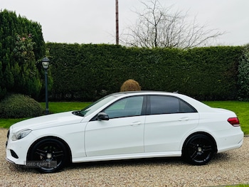 Used Mercedes-Benz E Class 2015 for sale - 77030383: Photo