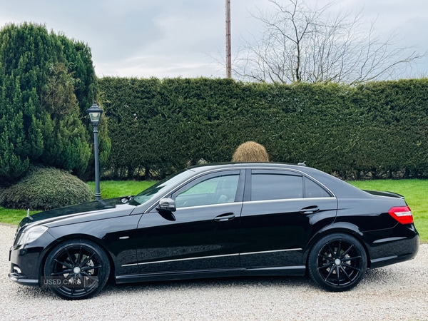 Used Mercedes-Benz E Class 2009 for sale - 77854650: Photo 4