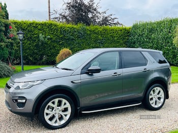 Used Land Rover Discovery Sport 2017 for sale - 79831857: Photo