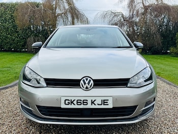 Used Volkswagen Golf 2016 for sale - 78128651: Photo