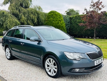Used Skoda Superb 2015 for sale - 75635803: Photo