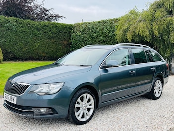 Used Skoda Superb 2015 for sale - 75635803: Photo