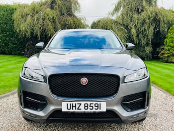 Used Jaguar F-Pace 2017 for sale - 79861837: Photo