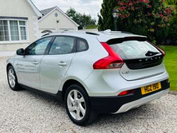 Used Volvo V40 2016 for sale - 75072282: Photo