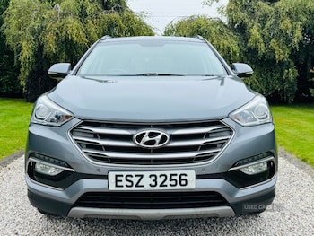 Used Hyundai Santa Fe 2017 for sale - 75590002: Photo