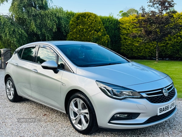 Used Vauxhall Astra 2017 for sale - 74654777: Photo 1