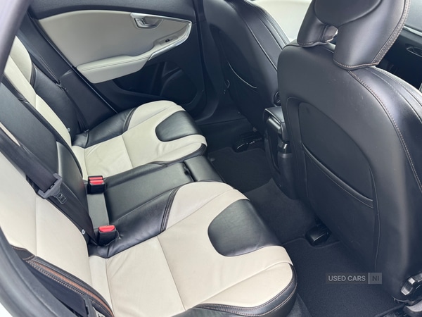 Used Volvo V40 2016 for sale - 76634558: Photo 7