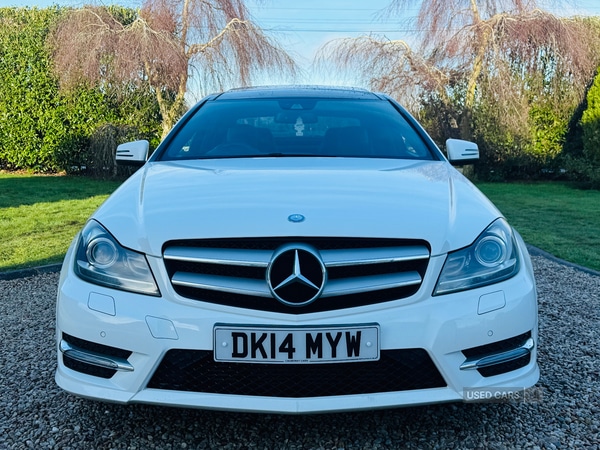 Used Mercedes-Benz C Class 2014 for sale - 77231010: Photo 2
