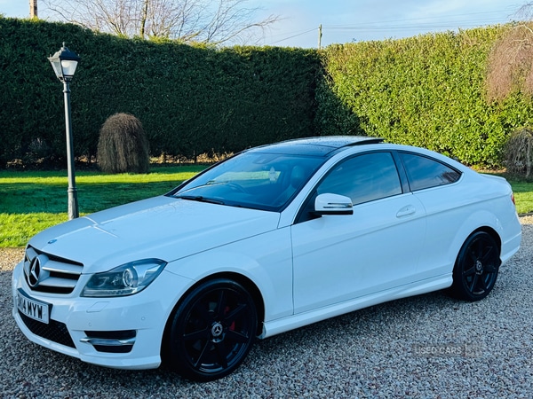 Used Mercedes-Benz C Class 2014 for sale - 77231010: Photo 3