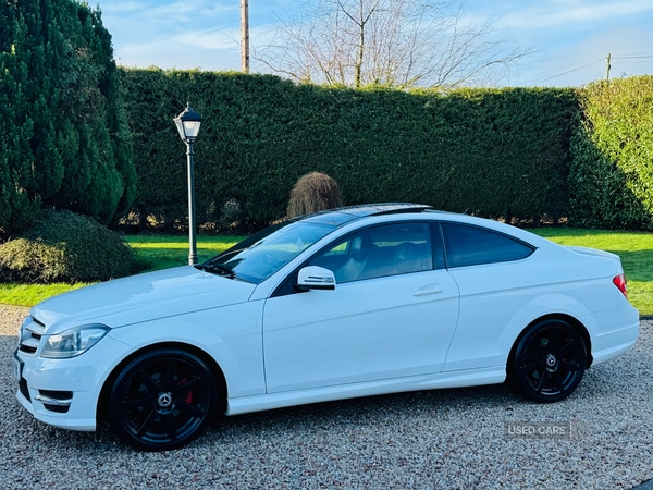 Used Mercedes-Benz C Class 2014 for sale - 77231010: Photo 4