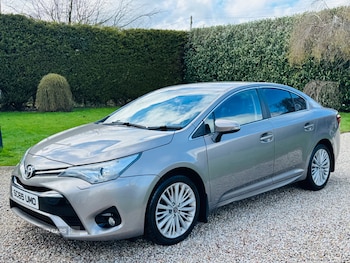 Used Toyota Avensis 2015 for sale - 79085312: Photo