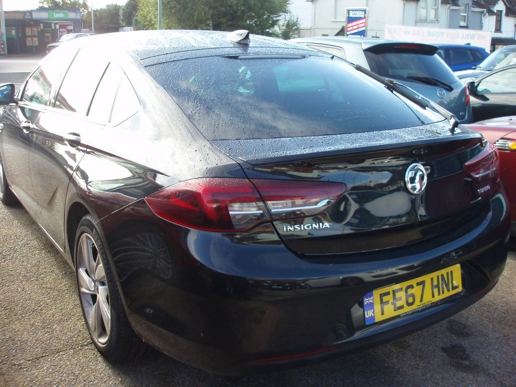 Used Vauxhall Insignia 2017 for sale - 76376123: Photo 2
