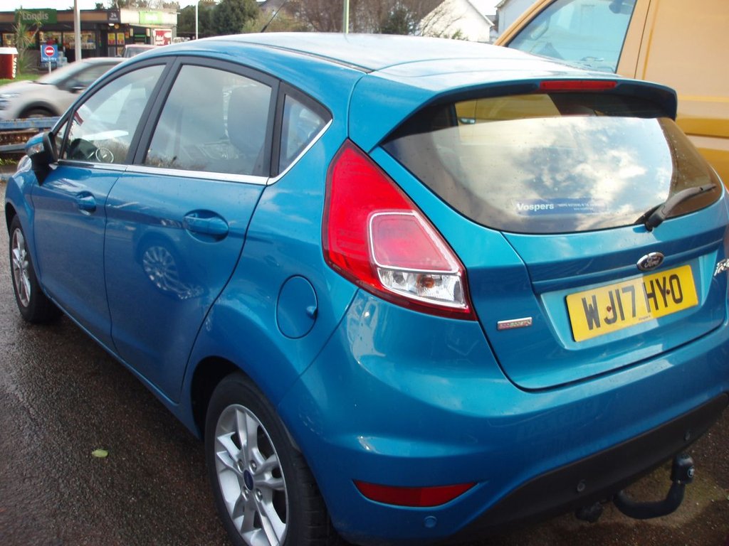 Used Ford Fiesta 2017 for sale - 77547120: Photo 2