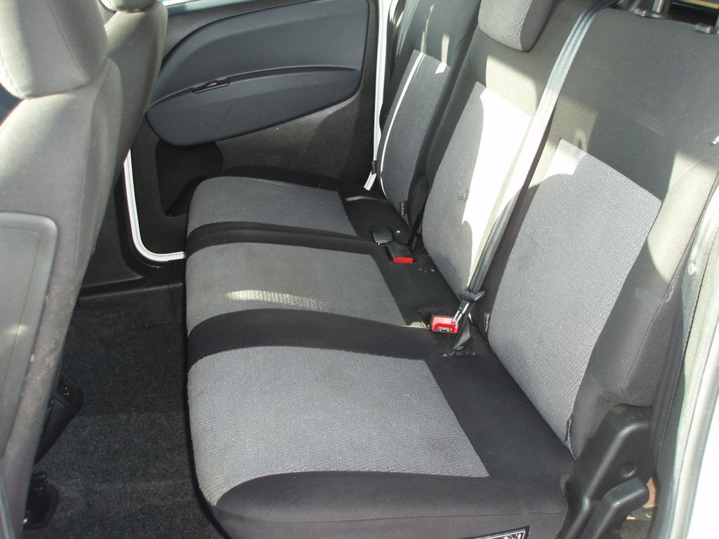 Used Fiat Doblo 2015 for sale - 77101058: Photo 12