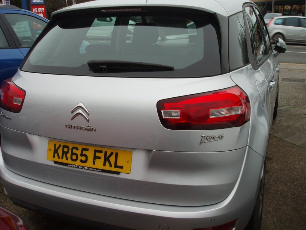 Used Citroen C4 Picasso 2015 for sale - 77200444: Photo 2